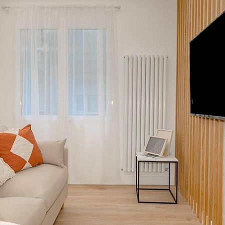 マドリードMalasana XI Calle Manuela Malasana 3Br 3Bhアパートメント エクステリア 写真