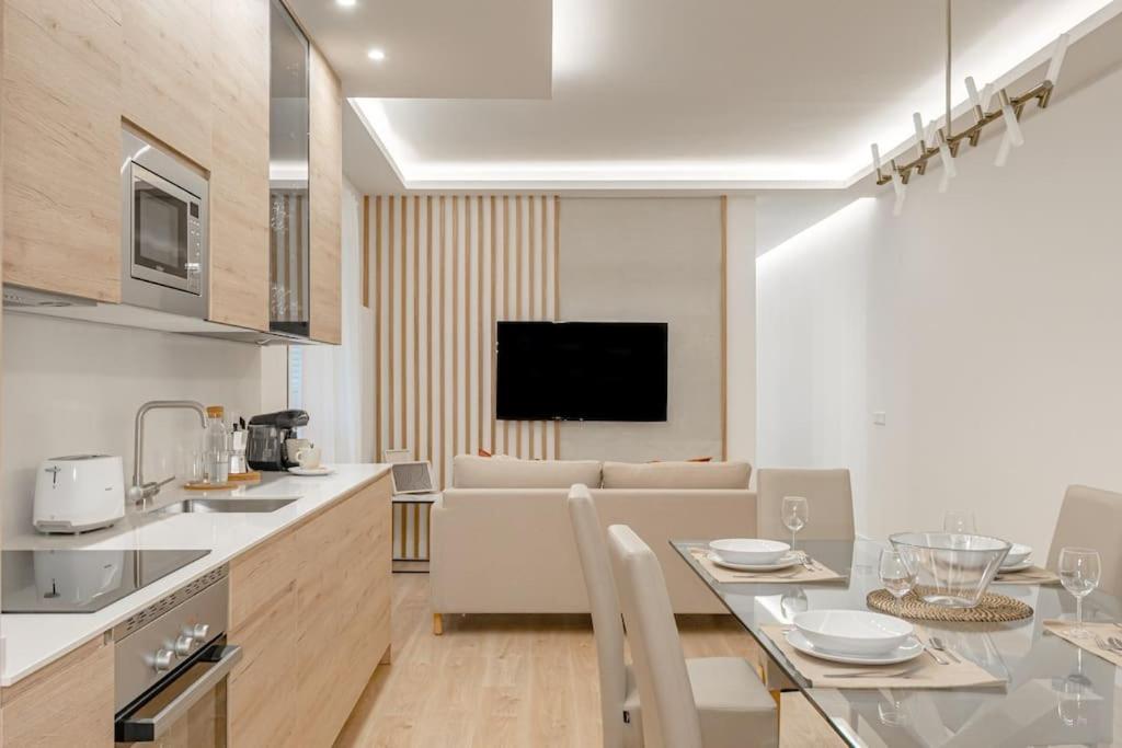 マドリードMalasana XI Calle Manuela Malasana 3Br 3Bhアパートメント エクステリア 写真