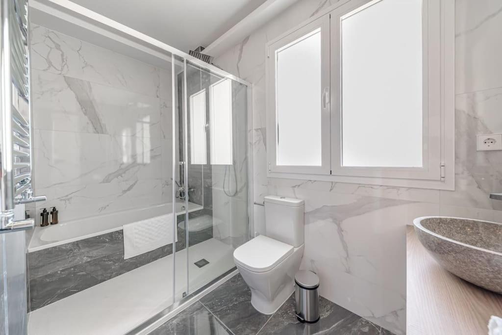 マドリードMalasana XI Calle Manuela Malasana 3Br 3Bhアパートメント エクステリア 写真